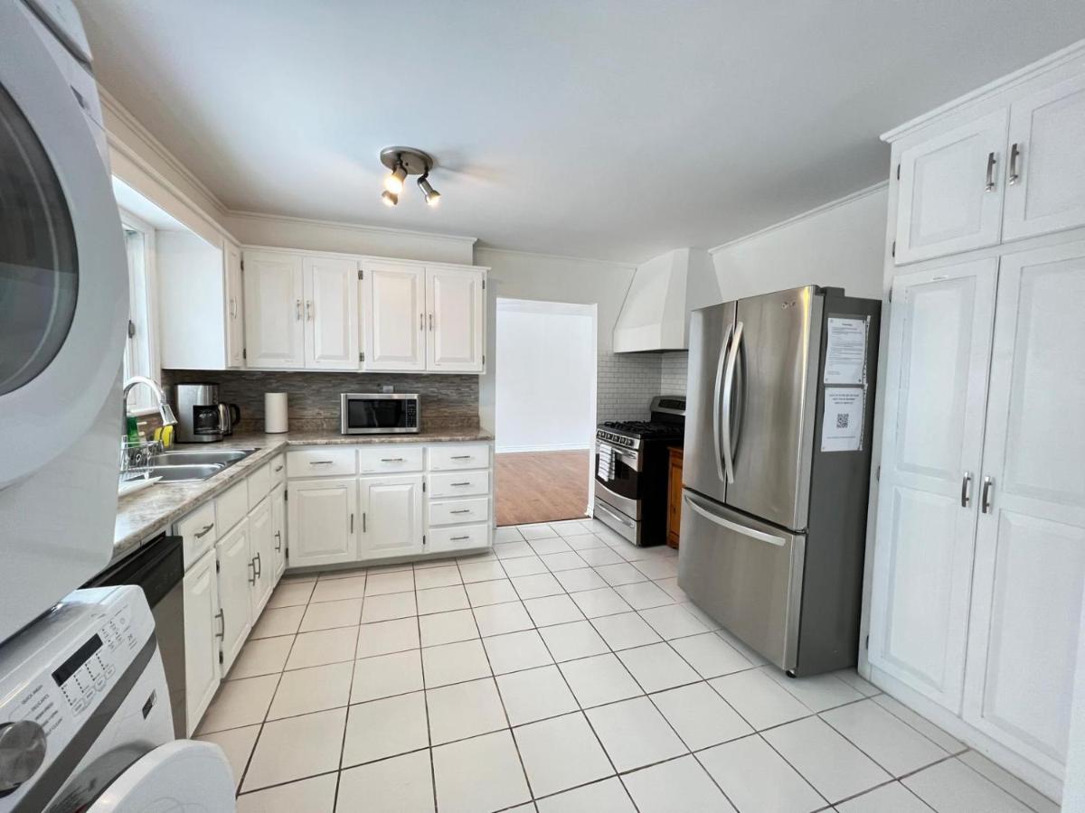 Letitia Heights !C Quiet And Modern Private Bedroom With Shared Bathroom Barrie Eksteriør billede